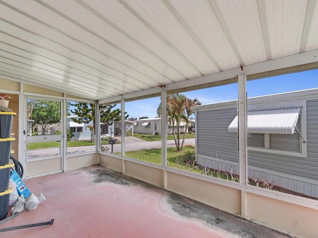 225 NE Forrest Court, Jensen Beach, FL 34957