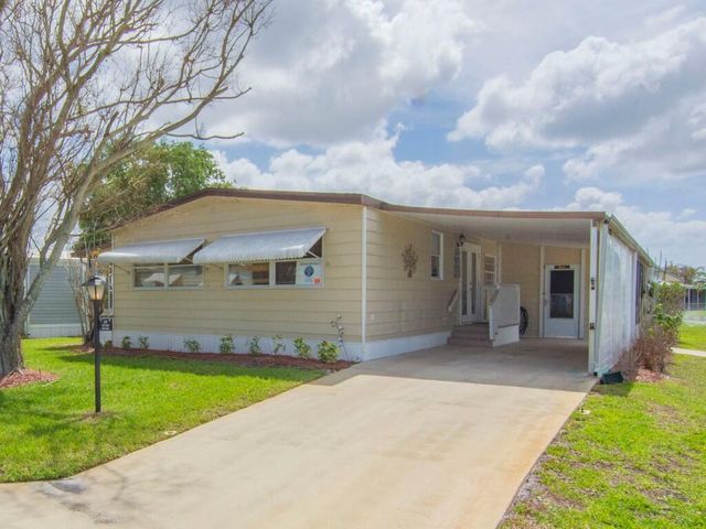 225 NE Forrest Court, Jensen Beach, FL 34957