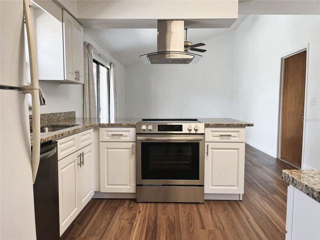 2052 W STRYKER ROAD, Avon Park, FL 33825