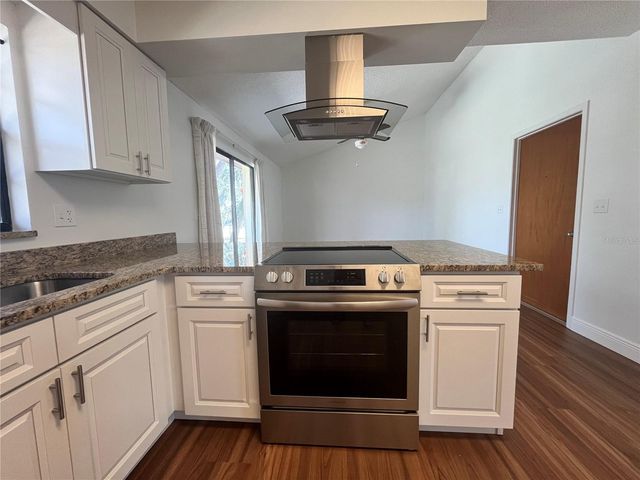 2052 W STRYKER ROAD, Avon Park, FL 33825