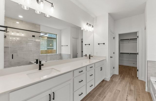 109 Bell Chime DR, Liberty Hill, TX 78642