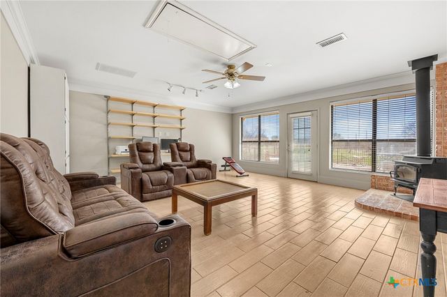 619 County Road 3420, Lampasas, TX 76550