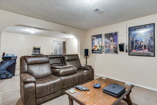 2746 N Parkridge Ct, Wichita, KS 67205