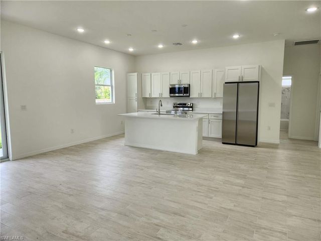 4116 5th ST SW, Lehigh Acres, FL 33976