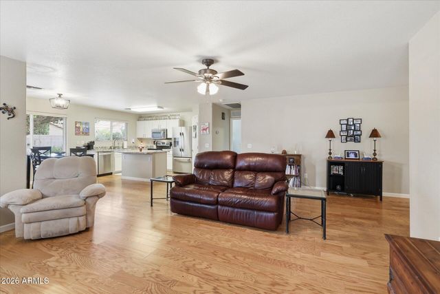 9420 S LEILA Lane, Phoenix, AZ 85041