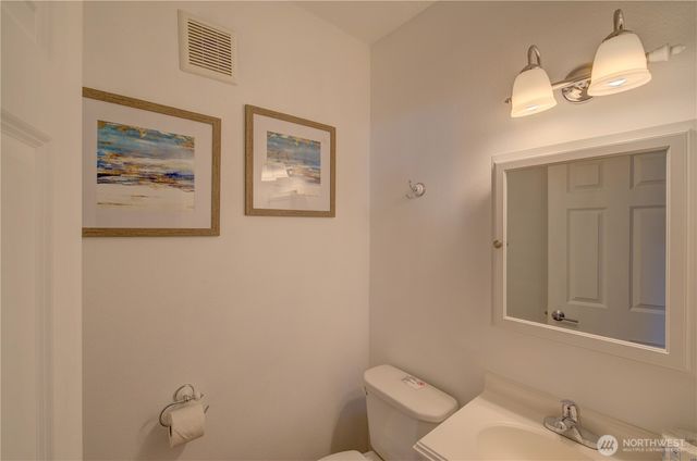 2705 N Sea Crest Avenue, Long Beach, WA 98631