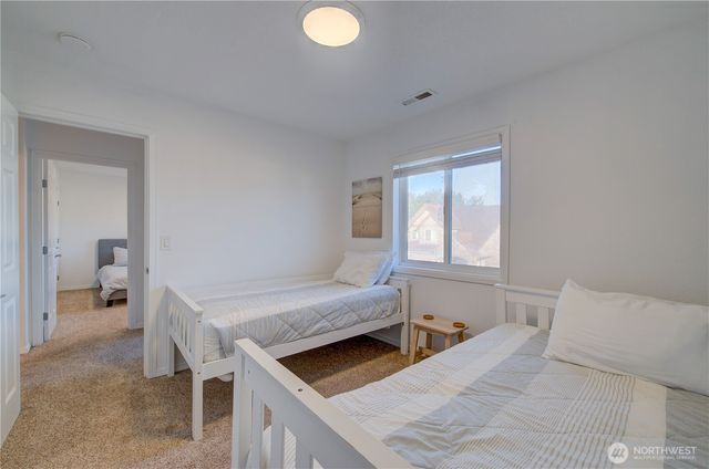 2705 N Sea Crest Avenue, Long Beach, WA 98631