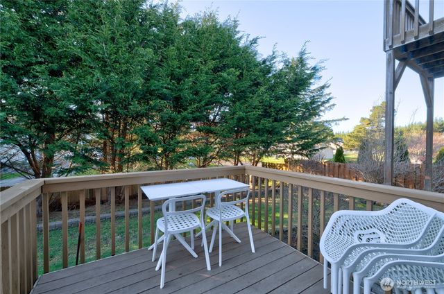 2705 N Sea Crest Avenue, Long Beach, WA 98631