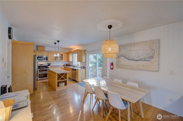 2705 N Sea Crest Avenue, Long Beach, WA 98631