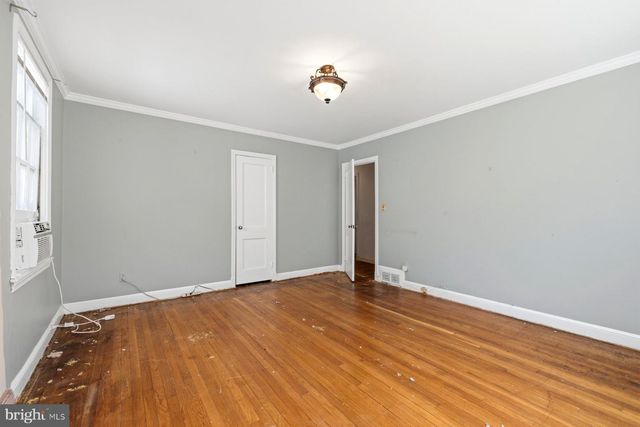 1327 LEEGATE RD NW, Washington, DC 20012