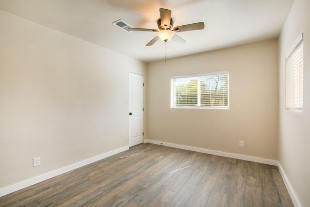 635 Adams Street NE, Albuquerque, NM 87110