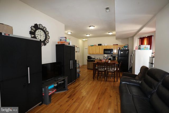 1812 GUILFORD AVE, Baltimore, MD 21202