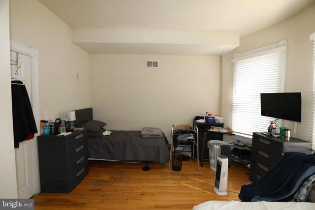 1812 GUILFORD AVE, Baltimore, MD 21202