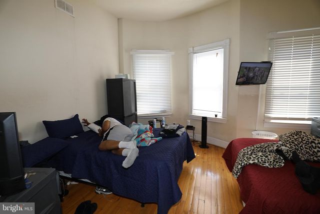 1812 GUILFORD AVE, Baltimore, MD 21202