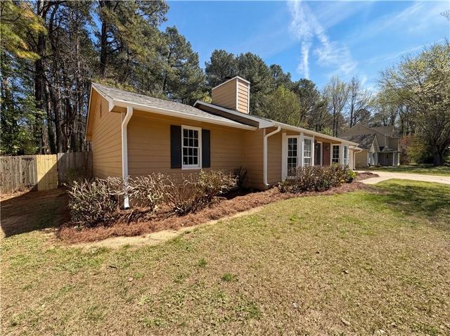 5003 Henson Drive SW, Mableton, GA 30126