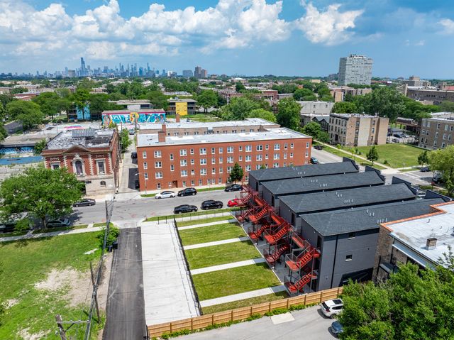 5008 S Prairie Avenue, Chicago, IL 60615