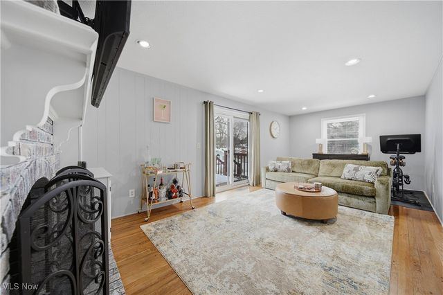 762 Summit Circle SE, North Canton, OH 44720