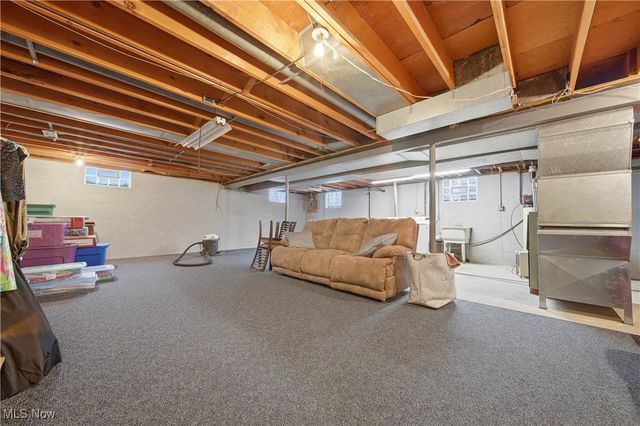 762 Summit Circle SE, North Canton, OH 44720