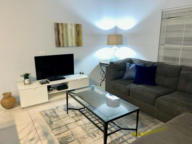 4562 YELLOWGOLD ROAD E 102, Kissimmee, FL 34746