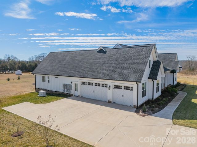 441 Edmunds Lane, Clover, SC 29710