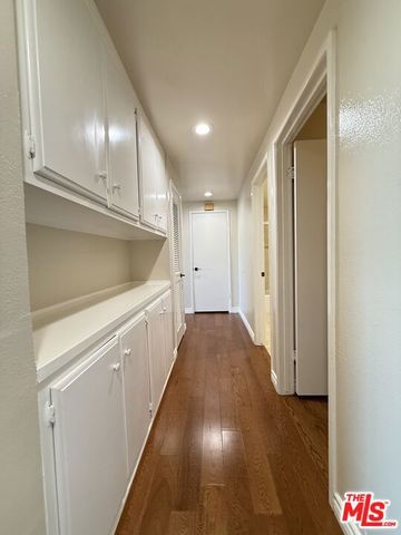21 Oaktree Lane, Rolling Hills Estates, CA 90274