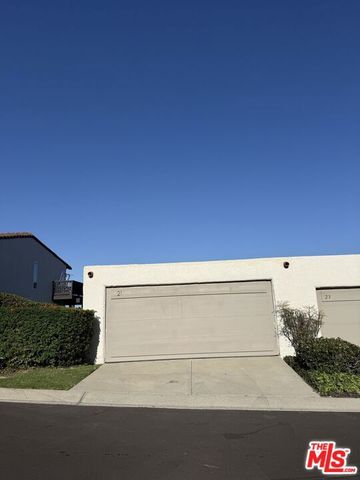 21 Oaktree Lane, Rolling Hills Estates, CA 90274