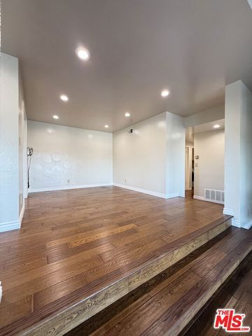 21 Oaktree Lane, Rolling Hills Estates, CA 90274