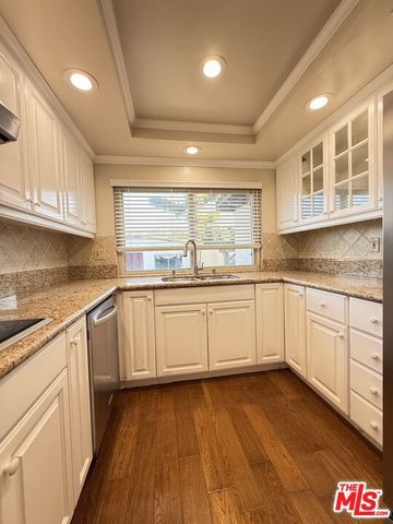 21 Oaktree Lane, Rolling Hills Estates, CA 90274