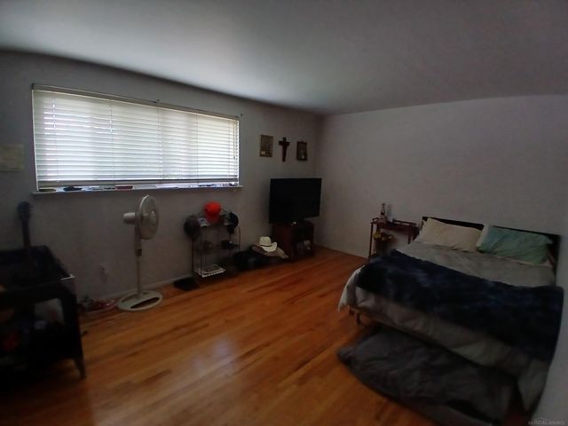 25934 Jeanette Court, Roseville, MI 48066