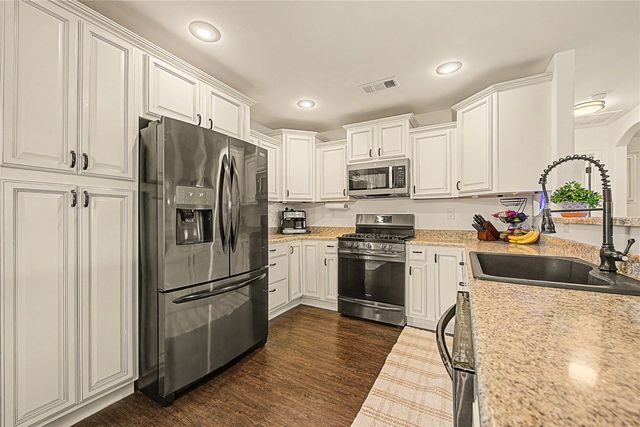 1481 General Parson Drive, Prairie Grove, AR 72753