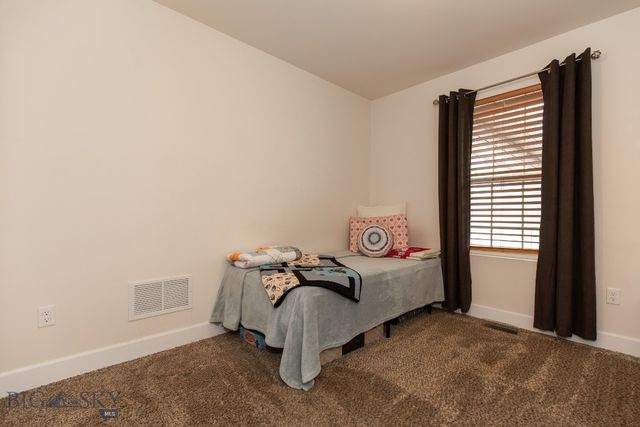 2329 Sturnella Lane, Belgrade, MT 59714