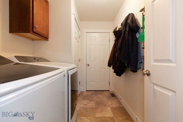 2329 Sturnella Lane, Belgrade, MT 59714