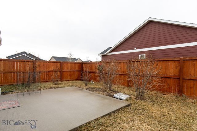 2329 Sturnella Lane, Belgrade, MT 59714