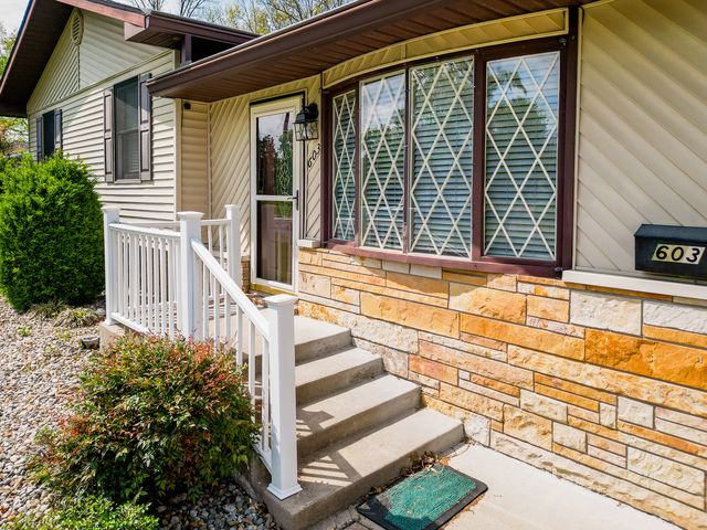 603 Willow Street, Carterville, IL 62918
