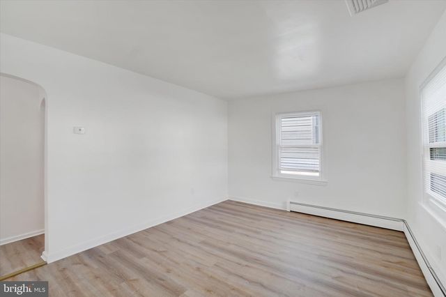 1116 W COLLEGE AVE, York, PA 17404