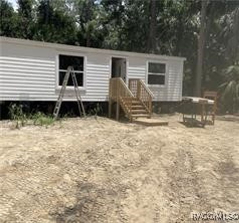 345 Sapp Street, Inglis, FL 34449