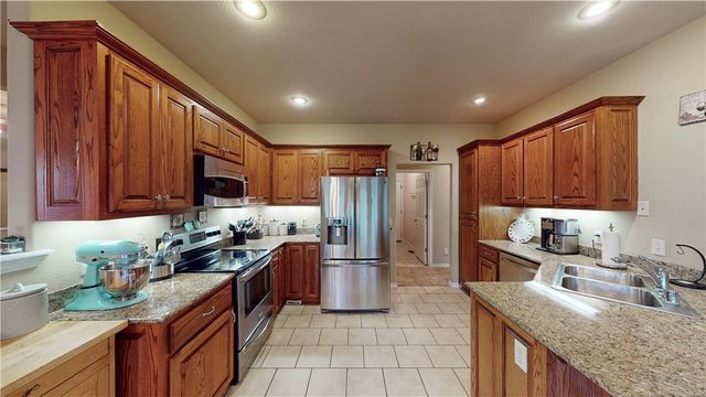 1 Totton Lane, Bella Vista, AR 72714