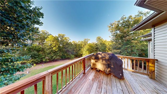 1 Totton Lane, Bella Vista, AR 72714