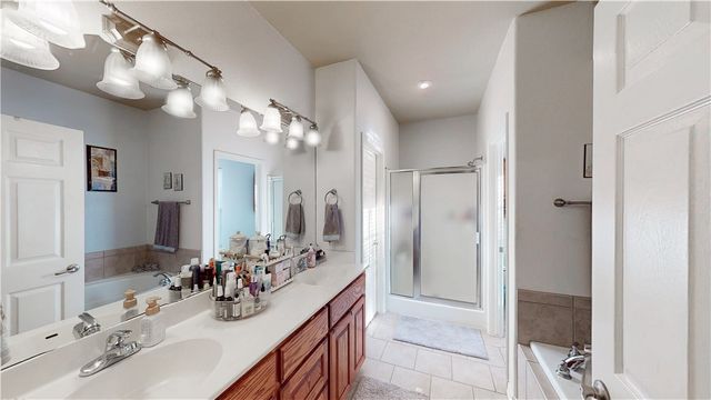 1 Totton Lane, Bella Vista, AR 72714