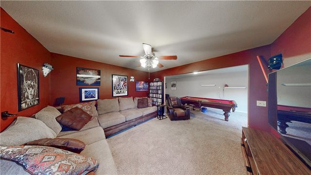 1 Totton Lane, Bella Vista, AR 72714