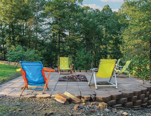 1 Totton Lane, Bella Vista, AR 72714