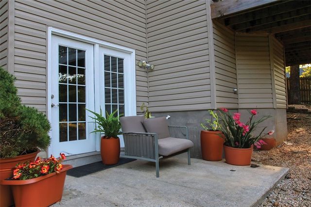 1 Totton Lane, Bella Vista, AR 72714