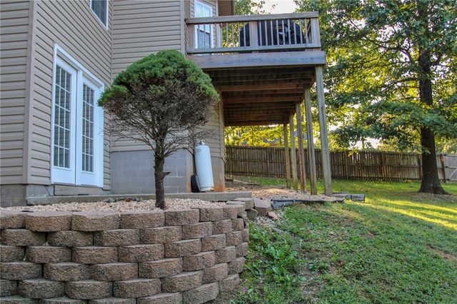 1 Totton Lane, Bella Vista, AR 72714