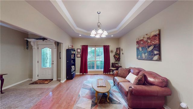 1 Totton Lane, Bella Vista, AR 72714