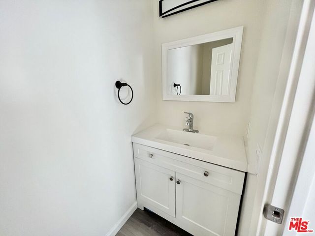 1426 S Orange Grove Avenue 9, Los Angeles, CA 90019