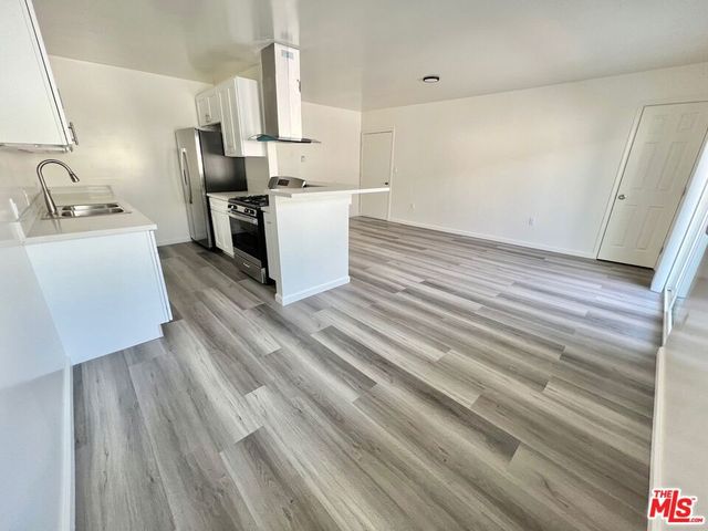 1426 S Orange Grove Avenue 9, Los Angeles, CA 90019