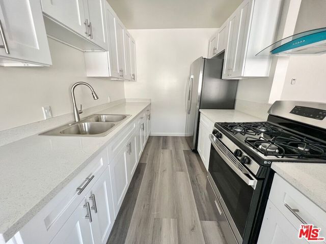 1426 S Orange Grove Avenue 9, Los Angeles, CA 90019