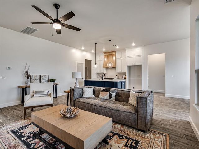 1191 Copper Ridge Circle, Piedmont, OK 73078