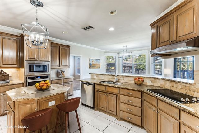200 Applewood Lane, Haslet, TX 76052