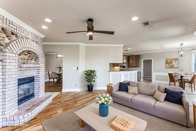 200 Applewood Lane, Haslet, TX 76052